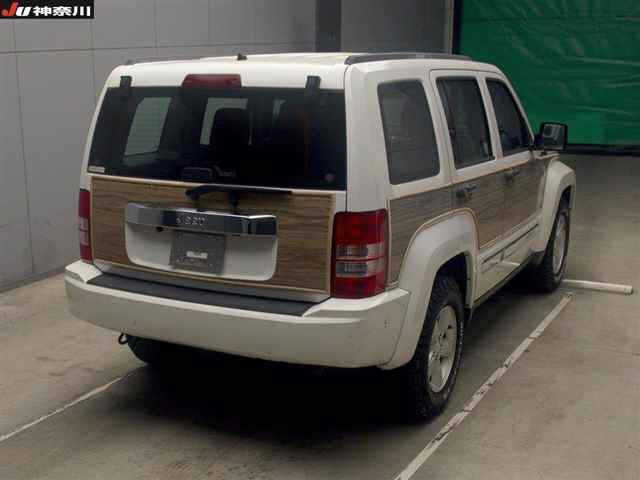 CHRYSLER JEEP CHEROKEE 2010