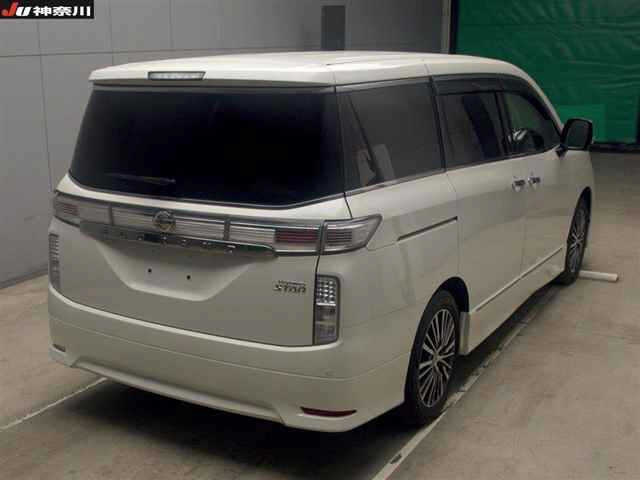 NISSAN ELGRAND 2014