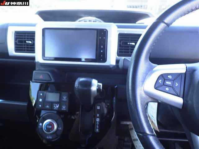 DAIHATSU WAKE 2016