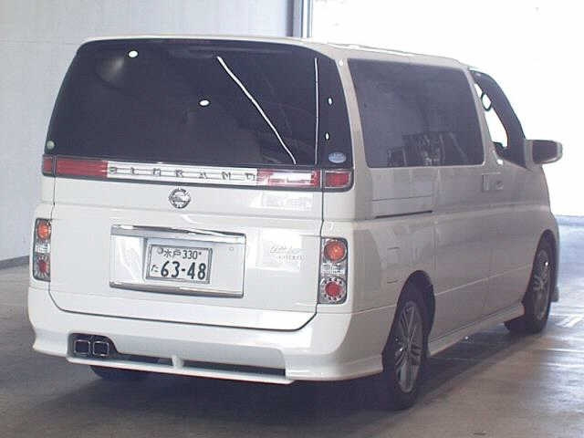 NISSAN ELGRAND 2010