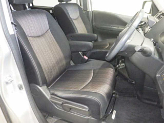 NISSAN SERENA 2014