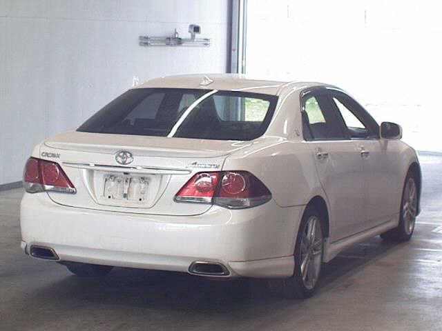 TOYOTA CROWN 2012