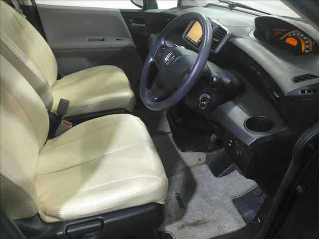 HONDA FREED 2010