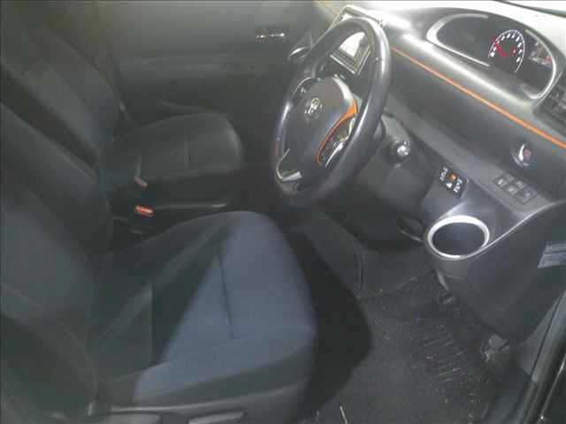 TOYOTA SIENTA 2016