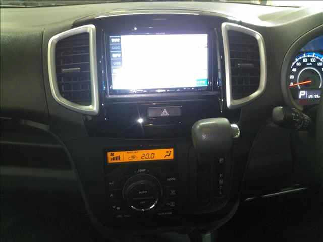 MITSUBISHI DELICA D2 2014