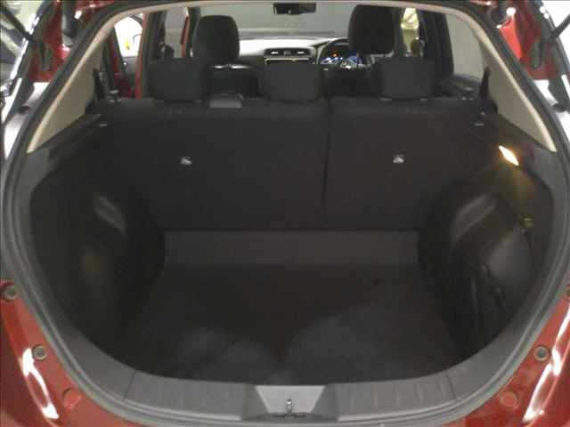 NISSAN LEAF 2017