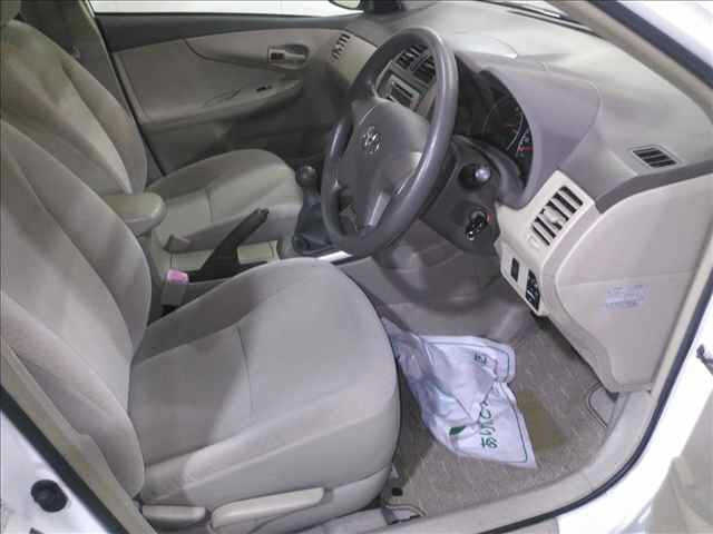 TOYOTA COROLLA AXIO 2010