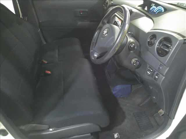 TOYOTA BB 2008