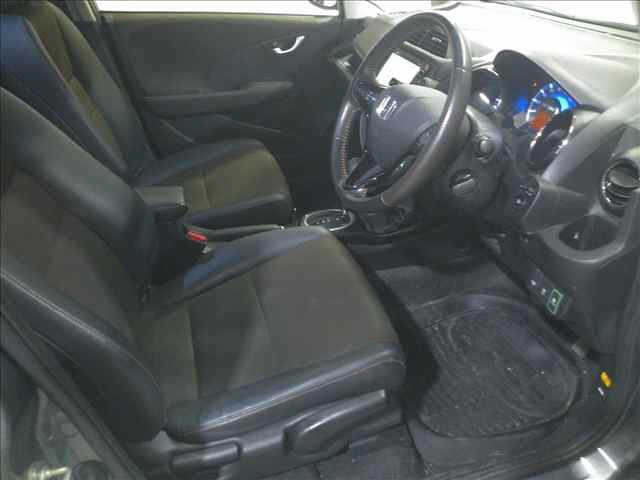 HONDA FIT SHUTTLE 2013