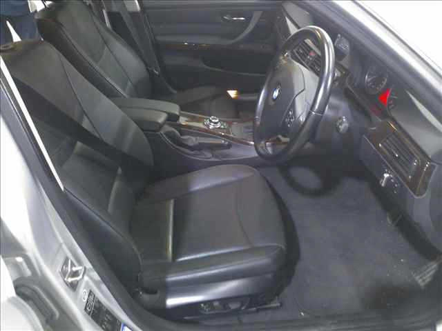 BMW 3 SERIES 2011
