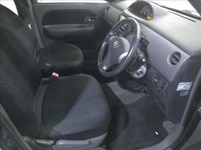 TOYOTA SIENTA 2012