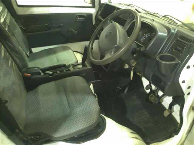 NISSAN CLIPPER TRUCK 2015