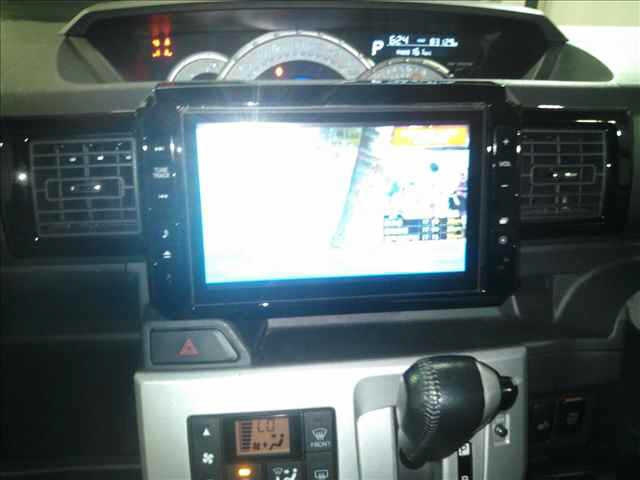 DAIHATSU WAKE 2015