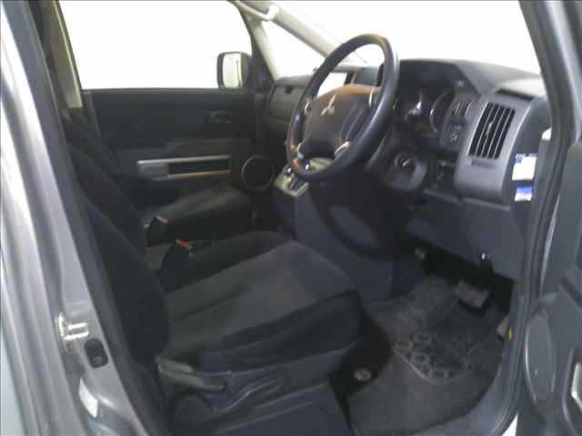 MITSUBISHI DELICA D5 2012