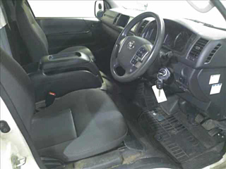 TOYOTA HIACE VAN 2020