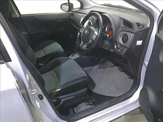 TOYOTA VITZ 2013