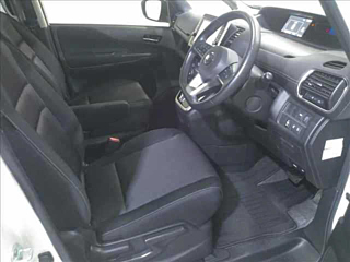 NISSAN SERENA 2017