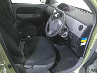 TOYOTA SIENTA 2010