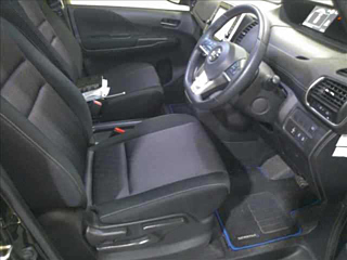 NISSAN SERENA 2019