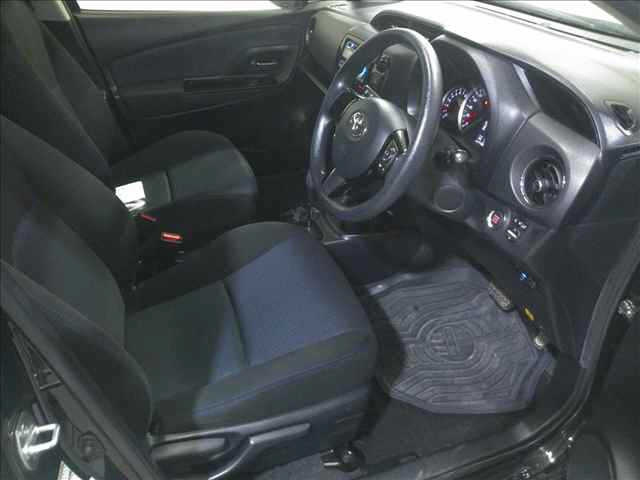 TOYOTA VITZ 2016