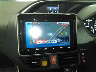TOYOTA VOXY 2021