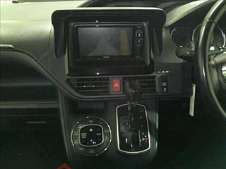 TOYOTA VOXY 2016