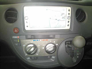 TOYOTA SIENTA 2010