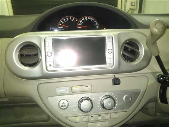 TOYOTA PORTE 2009