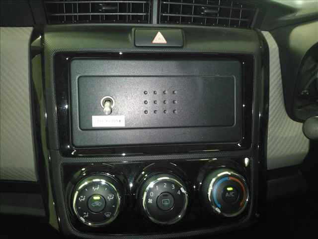 TOYOTA COROLLA AXIO 2014