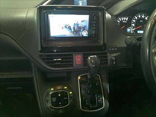 TOYOTA VOXY 2015