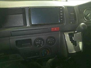 TOYOTA HIACE VAN 2020
