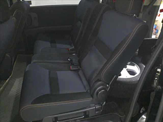 NISSAN SERENA 2010