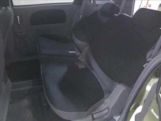 TOYOTA SIENTA 2010