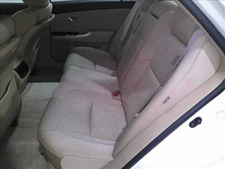 TOYOTA CROWN 2010
