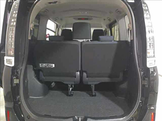 TOYOTA VOXY 2014
