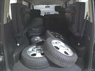 NISSAN SERENA 2010