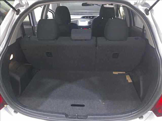 TOYOTA VITZ 2013