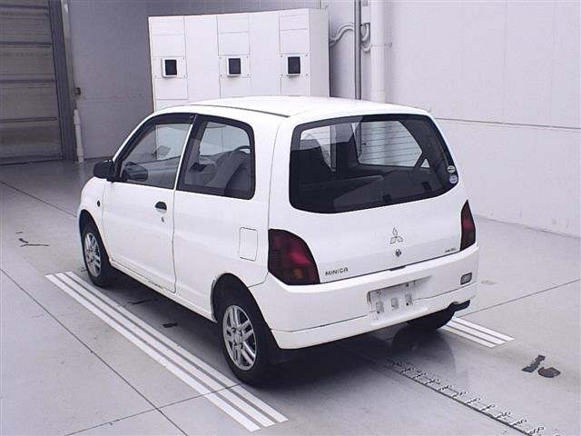 MITSUBISHI MINICA 2009