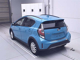 TOYOTA AQUA 2017