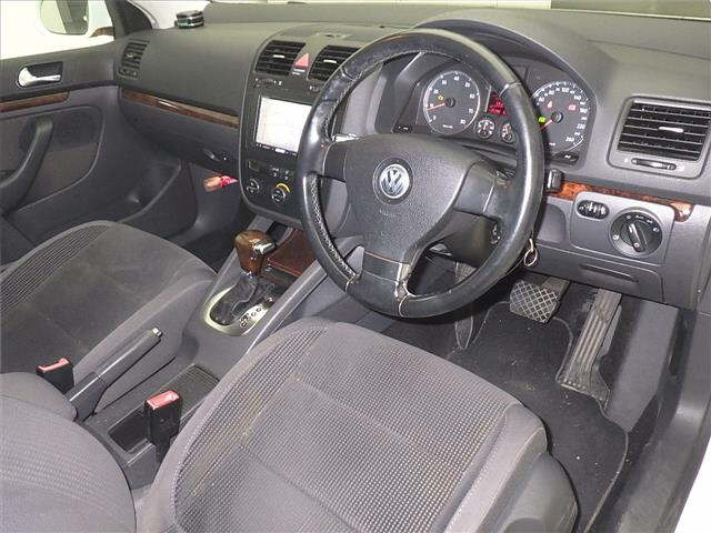 VOLKSWAGEN JETTA 2009