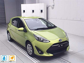 TOYOTA AQUA 2018