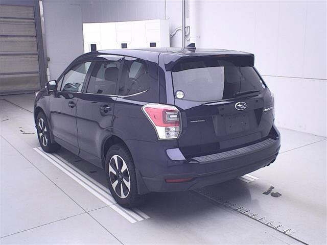 SUBARU FORESTER 2017