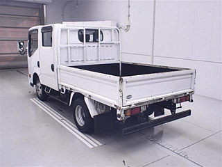 NISSAN ATLAS 2011