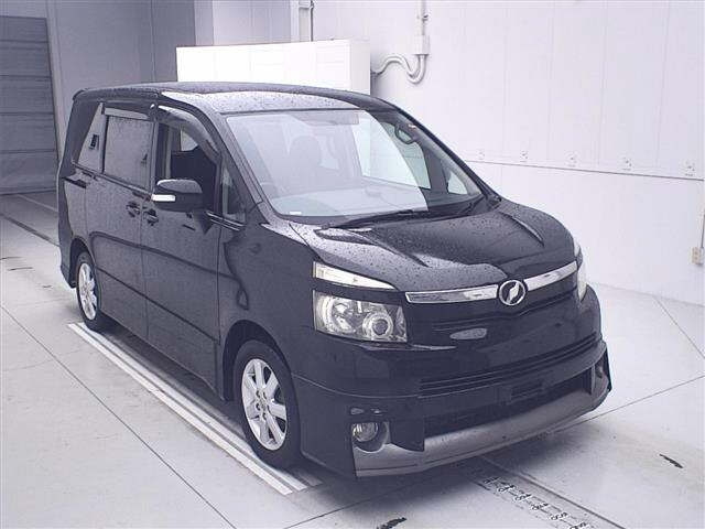 TOYOTA VOXY 2008