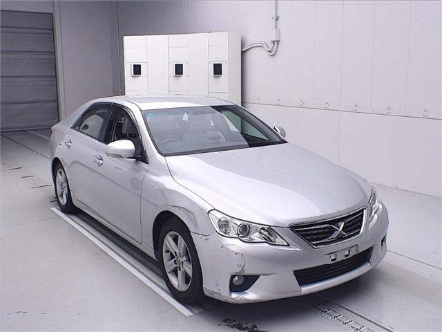 TOYOTA MARK X 2011