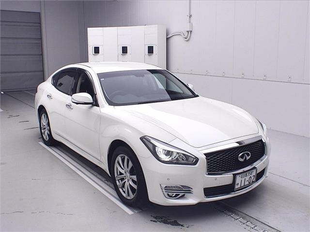 NISSAN FUGA 2019
