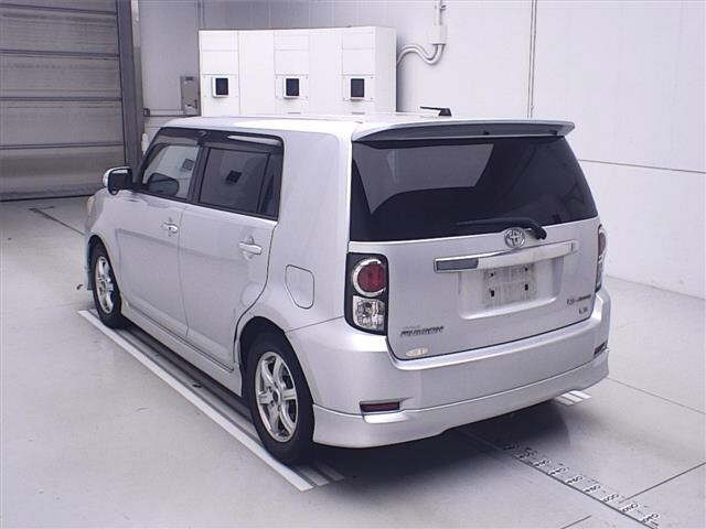 TOYOTA COROLLA RUMION 2011