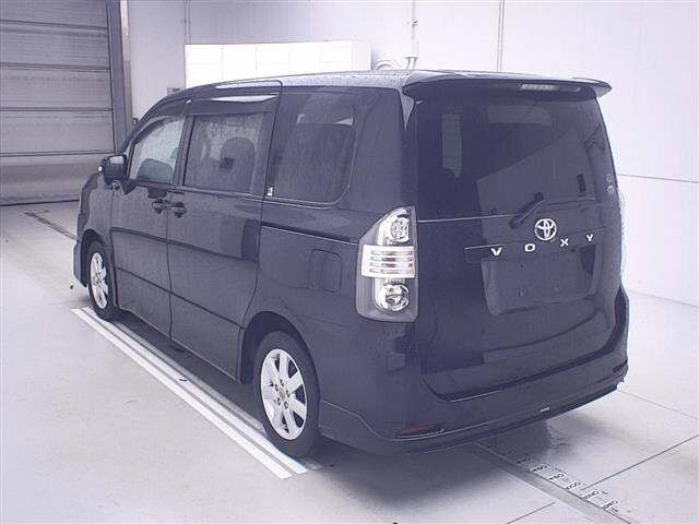 TOYOTA VOXY 2008
