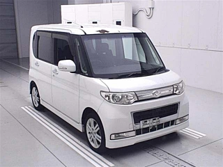 DAIHATSU TANTO 2009