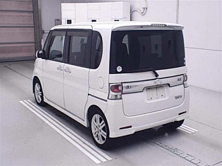DAIHATSU TANTO 2009